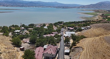 Kovancılar Yeniköy’de Yol Çalışmaları Tüm Hızıyla Devam Ediyor
