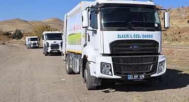 Hazar Gölü'nde Temizlik Çalışmaları Aralıksız Sürüyor