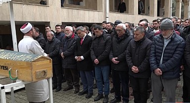 Merve Sayın Sevenlerinin Gözyaşlarıyla Toprağa Verildi