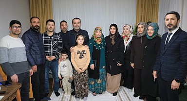 AK Parti Elazığ İl Teşkilatı Ramazan’da Gönül Sofralarında Vatandaşla Buluşuyor