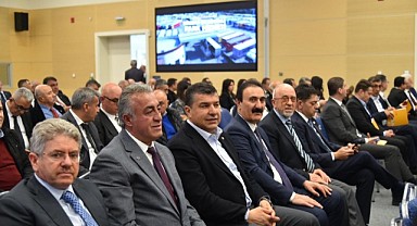 Ticaret Borsası Başkanı Dumandağ, GTİ Genel Kurulu’nda Hisarcıklıoğlu ile Görüştü