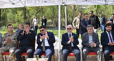 BAŞKAN DUMANDAĞ, KARAKOÇAN’DAKİ ÇOCUK ŞENLİĞİNDE MİNİKLERİN SEVİNCİNE ORTAK OLDU