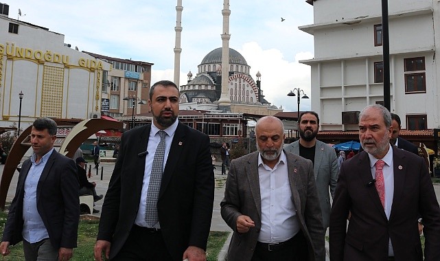 Saadet Partisi’nden Bayram Öncesi Kapalı Çarşı Esnafına Ziyaret