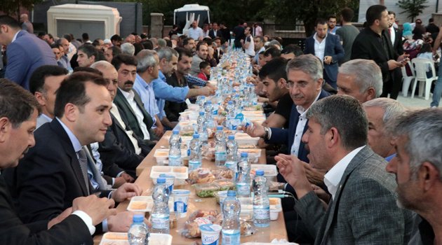AĞAR İFTAR VERDİ