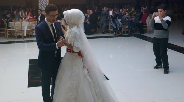 ALTUNGÖK VE MERCİMEK AİLELERİNİN MUTLU GÜNÜ