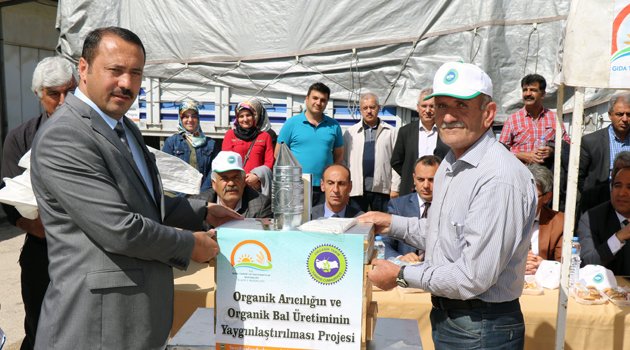 ARICILARA ORGANİK KOVAN DAĞITILDI