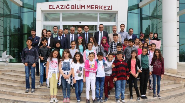BİLİM MERKEZİNE TÜBİTAK DESTEĞİYLE KURULAN “BİLİM ATÖLYESİ” AÇILDI