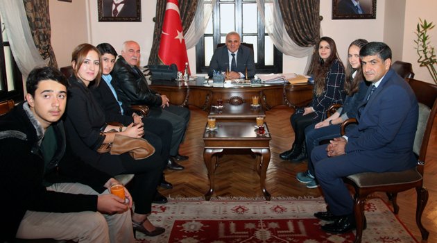 ÇOCUK HAKLARI KULÜBÜNDEN VALİ ZORLUOĞLU’NA ZİYARET