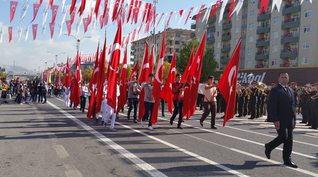 CUMHURİYET BAYRAMI COŞKUYLA KUTLANDI.