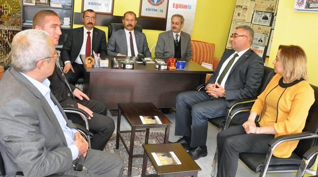 EĞİTİM İŞ GENEL BAŞKANI,” FARKLILIKLARI BİR KENARA BIRAKALIM