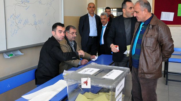 ELAZIĞ’DA BAZI SANDIKLARA MUHALEFET PARTİLERİ İTİRAZ ETTİ