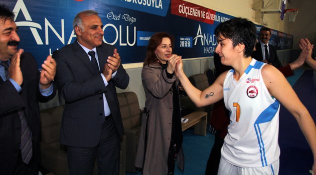 İL ÖZEL İDARESPOR BASKETBOL TAKIMINDAN ÖNEMLİ BAŞARI