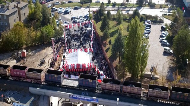KIZILAY KÖPRÜSÜ ALT GEÇİDİ TÖRENLE HİZMETE AÇILDI