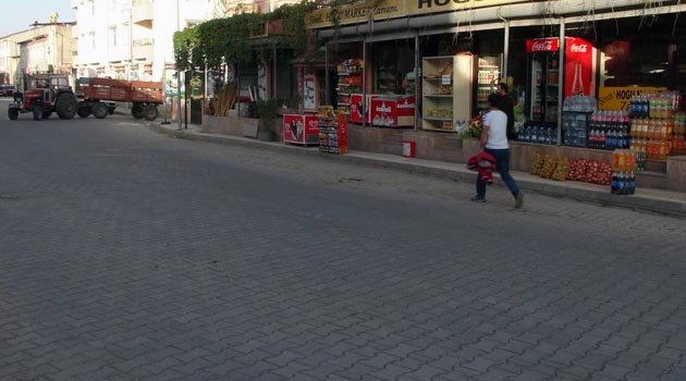 Market Soyan Hırsızlar Kamera Görüntülerini de Çaldı