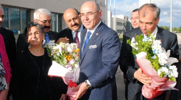 MHP AK PARTİ KONGRESİNİ YAKINDAN TAKİP EDECEK