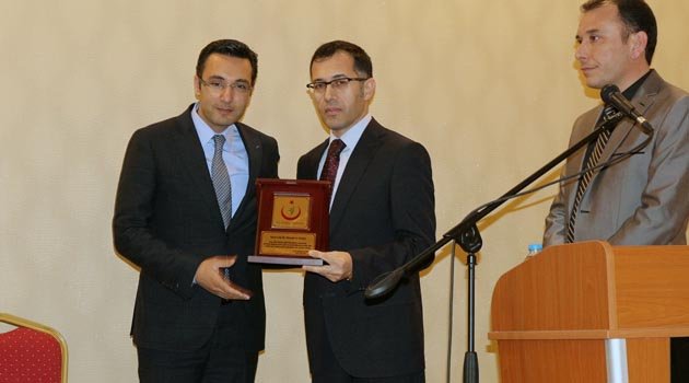 SAĞLIK ÇALIŞANLARINDAN BAŞHEKİM NAMLI’YA VEDA YEMEĞİ