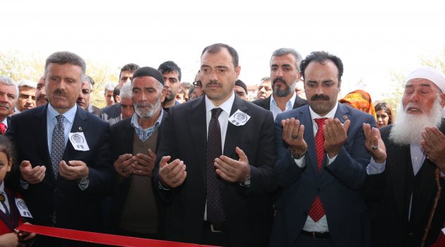 ŞEHİT POLİS VEDAT KILINÇARSLAN’IN ADI OKUDUĞU OKULA VERİLDİ