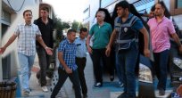 60 POLİS GÖZALTINA ALINDI