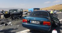 ELAZIĞ’DA İKİ AYRI KAZA DA 3 ÖLÜ 8 YARALI