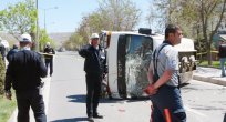 TABLACIYA ÇARPMAMAK İÇİN 3 ARAÇ BİRBİRİNE GİRDİ