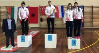 ALİYE DEMİRBAĞ BADMİNTONDA BALKAN ŞAMPİYONU OLDU