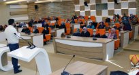 ANNE ÜNİVERSİTESİ’NDE EĞİTİM SÜRÜYOR