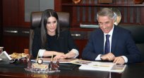 BAKAN SARIEROĞLU MÜJDEYİ BELEDİYE ZİYARETİNDE VERDİ