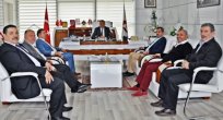 BAŞKAN ALAN’A BAŞARILI ÇALIŞMALARI NEDENİYLE PLAKET