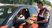 BAYRAMINIZ KUTLU OLSUN ŞEKER ALIRMIYDINIZ