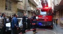 ÇATI KATINDAKİ YANGIN KORKUTTU