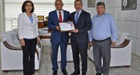 DEFTERDARLIKTAN BAŞKAN ALAN’A “TEŞEKKÜR ŞİLTİ”