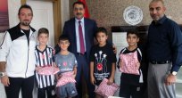 ELAZIĞ BEŞİKTAŞ FUTBOL OKULUNDAN ACAR’ A ZİYARET
