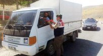 ELAZIĞ'DA JANDARMADAN BAYRAM KUTLAMASI