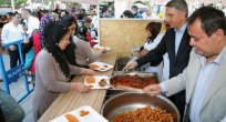 HAYIRSEVERLERİN İFTAR ÇADIRI’NA DESTEĞİ SÜRÜYOR