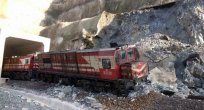 HEYLAN NEDENİYLE TREN RAYDAN ÇIKTI