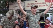 PALU’DA ASKERE SEVGİ SELİ