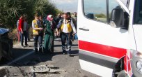 PERTEK YOLUNDA KAZA 4 YARALI