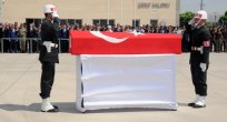 ŞEHİT UZMAN ÇAVUŞ MEMLEKETİNE UĞURLANDI