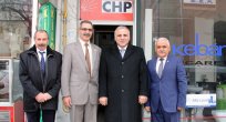 VALİ ZORLUOĞLU CHP İL YÖNETİMİNİ ZİYARET ETTİ