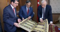 VALİ ZORLUOĞLU İMAM HATİP LİSESİNİ ZİYARET ETTİ