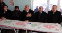 VALİ ZORLUOĞLU MERHUM SAVCI’NIN MEVLİDİNE KATILDI