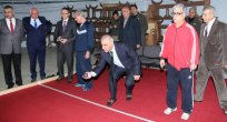 VALİ ZORLUOĞLU: YAŞLILARINA KIYMET VERMEYENLER MÜREFFEH OLAMAZ