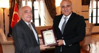 VALİLİK BASIN’IN EMEKTARI CEVAT KARALI EMEKLİ OLDU