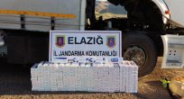 VAN’DAN İZMİR’E KAMYONLA GÖTÜRÜLEN KAÇAK SİGARA JANDARMAYA TAKILDI