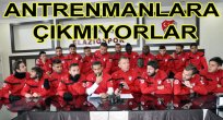 VARTAŞ ELAZIĞSPOR’DA FUTBOLCULAR EYLEMDE