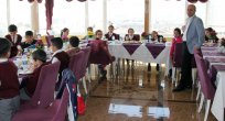 VEYSEL ÖĞRETMENDEN ÖĞRENCİLERİNE SABAH KAHVALTISI