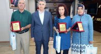 YANILMAZ, EMEKLİLİK SÜRESİNİ DOLDURAN PERSONELLERİNE TEŞEKKÜR PLAKETİ VERDİ