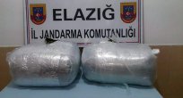 YOLCU OTOBÜSÜNDE ESRAR