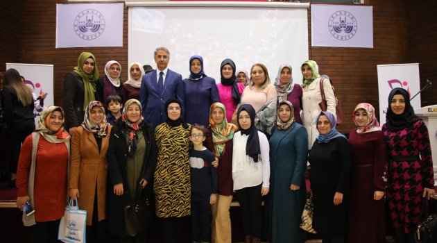 TOPLUMU İNŞA EDEN KADINDIR