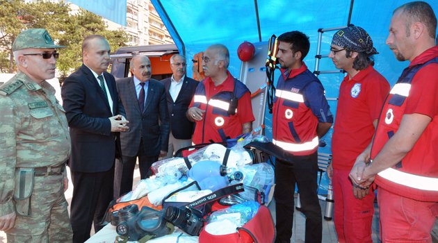 TRAFİK GÜVENLİĞİ STANTLARINA YOĞUN İLGİ